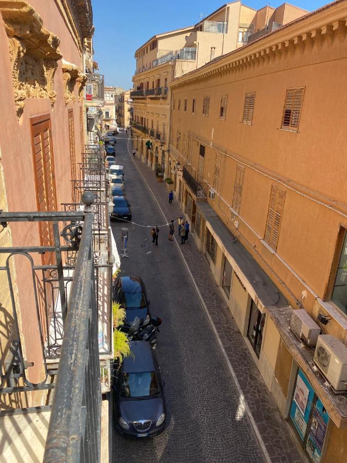 Ostro -